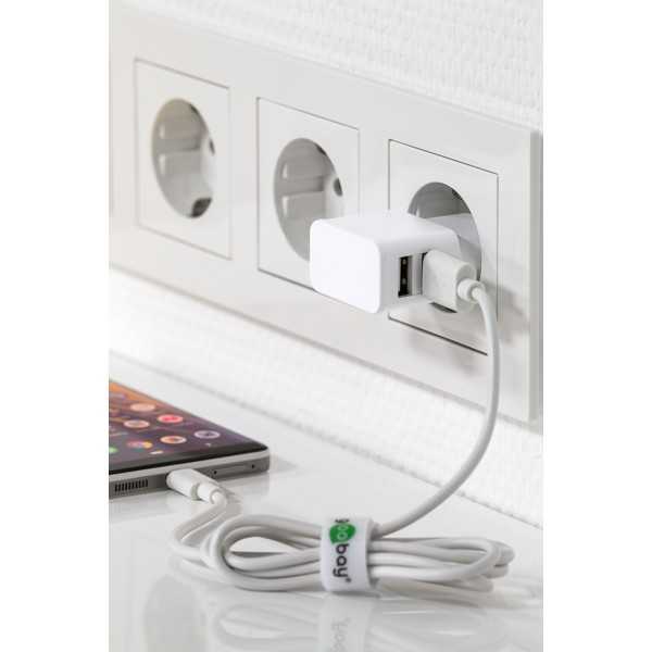 12 W USB-A kaksoislaturi, valkoinen