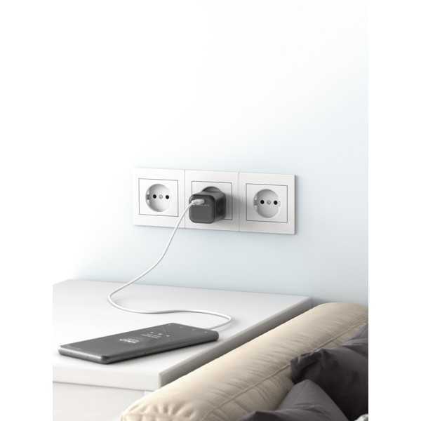 45 W USB-C PD GaN -pikalaturi Nano, musta