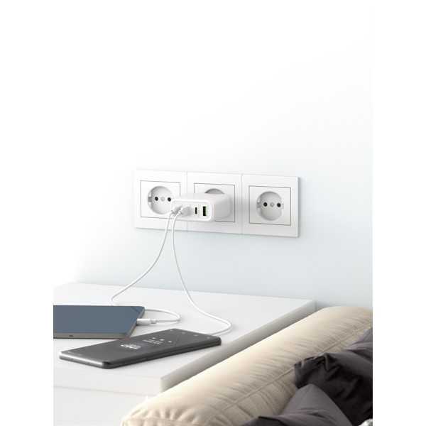 68 W USB-C PD GaN -moniporttipikalaturi, valkoinen