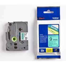 P-TOUCH 9MM TZE-721MUSTA/VIHREÄ